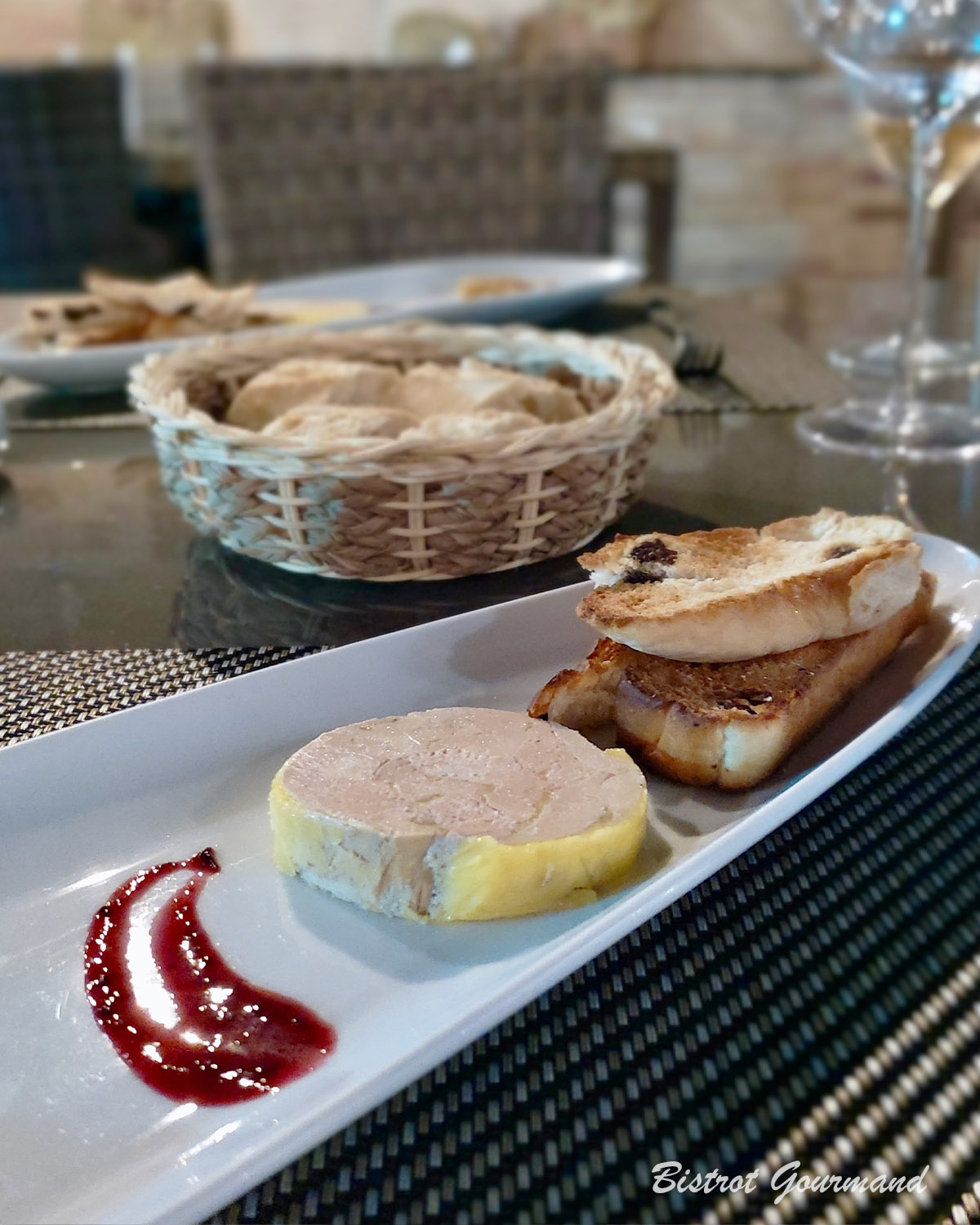 Foie gras maison et toasts